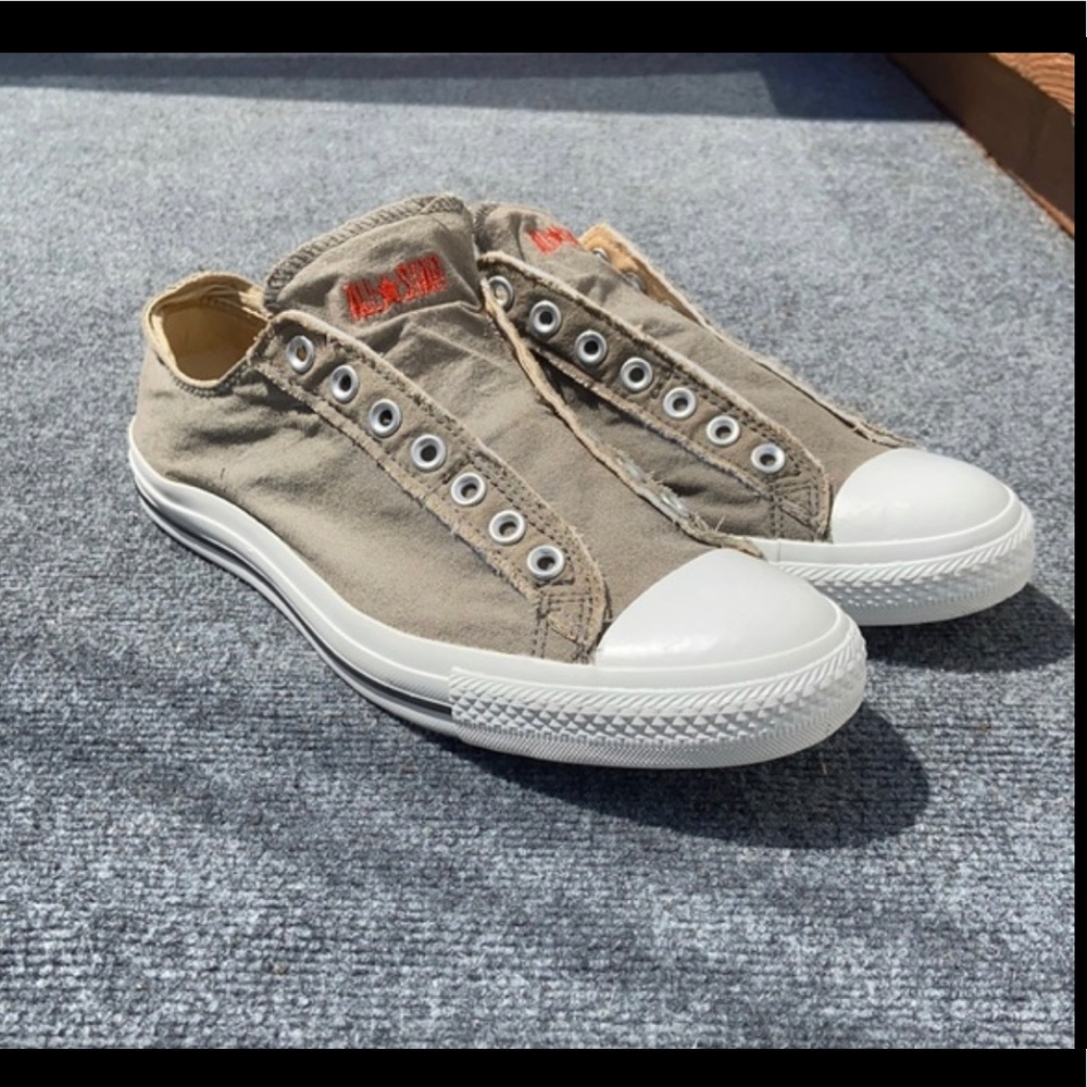 Men’s Converse ALL STARS size 11.5
